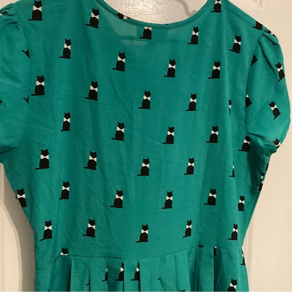 Exploratory Style A-Line Dress in Cats - Picture 5 of 6